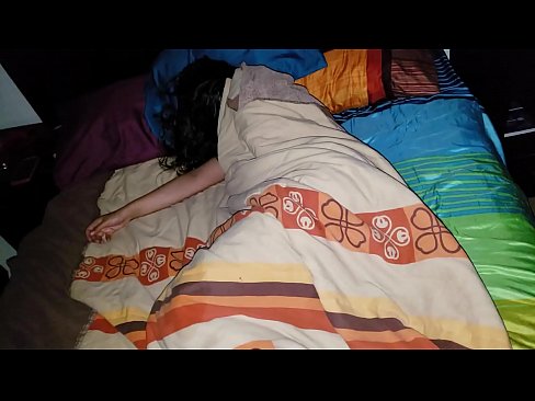 ❤️ Üvey oğul, genç üvey annesini uyurken azarlıyor. ️❌ Sikişmek tr.mypornpics.ru ❤